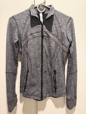 LULULEMOM define jacket